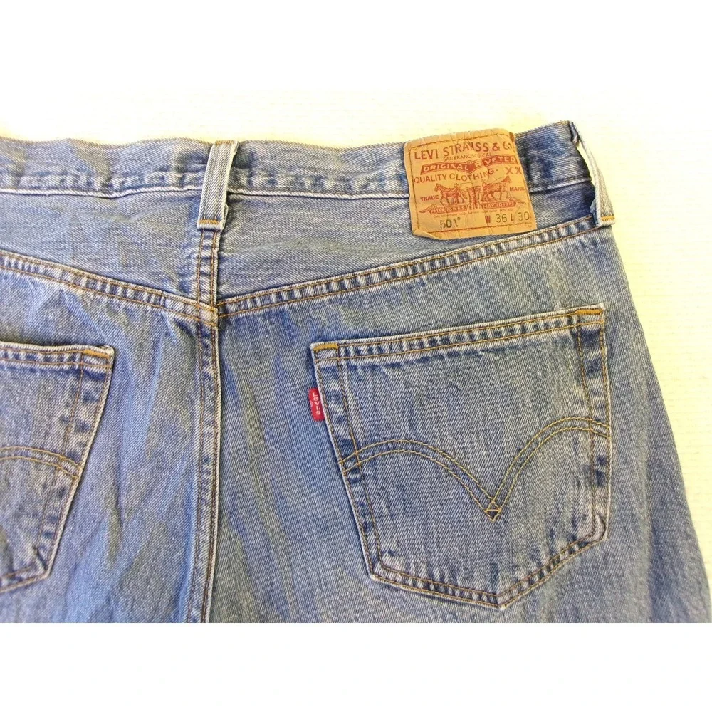 Levi's Mens 36x30 501‎ Original Straight Leg Jeans Medium Wash Button Fly Denim